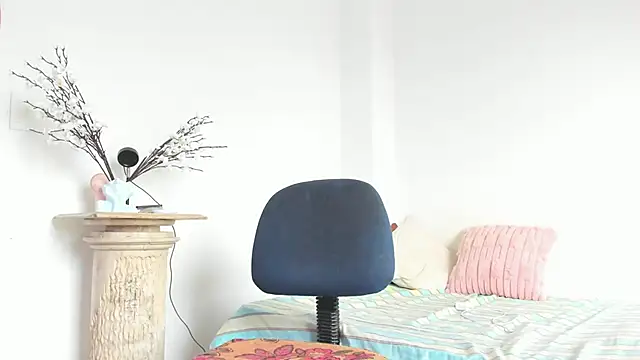  cat 18 online show from November 4, 10:15 pm