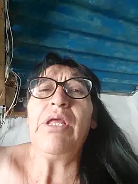 clarita 01 online show from December 18, 1:38 pm