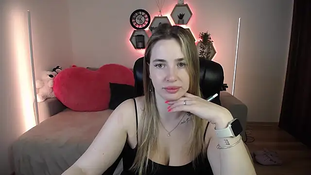 SabrinViolet online show from July 23, 8:11 am