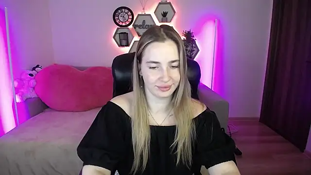 SabrinViolet online show from July 25, 8:21 am