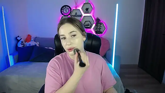 SabrinViolet online show from September 24, 8:13 am