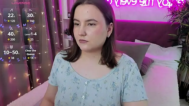 FeralPeach online show from February 6, 6:50 am