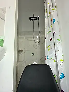 Watagatapitusberry1 online show from November 14, 1:16 am