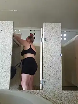 Off the Lesh online show from December 20, 5:00 am