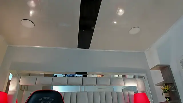 mariiahneedles online show from October 19, 2:35 am