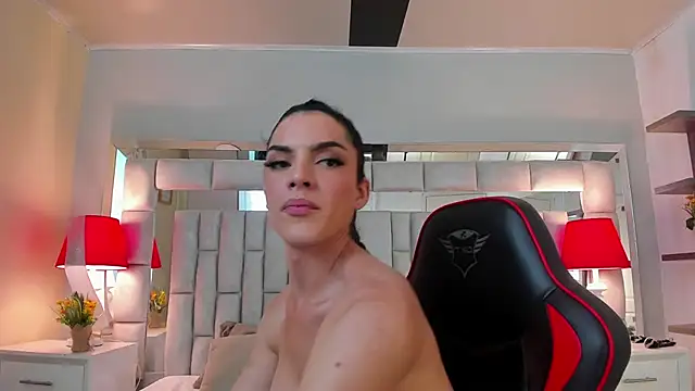 mariiahneedles online show from October 25, 1:35 am