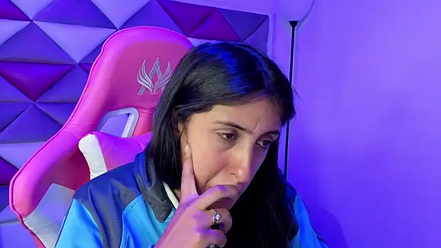 Cameron cutte online show from February 17, 3:06 am