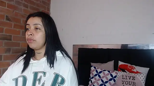 salome  hills1 online show from November 22, 1:36 pm