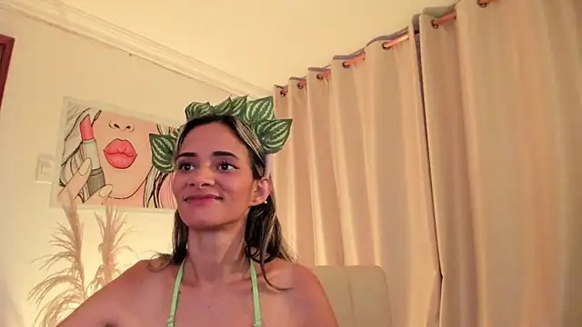 SkiinnyAna online show from November 15, 7:37 pm