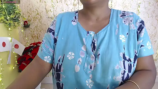 Prita07 online show from June 27, 4:02 am
