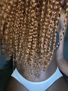 pretty maliah online show from February 25, 10:52 pm