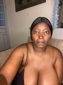 Naughty-sonia2 online show from September 17, 5:00 pm