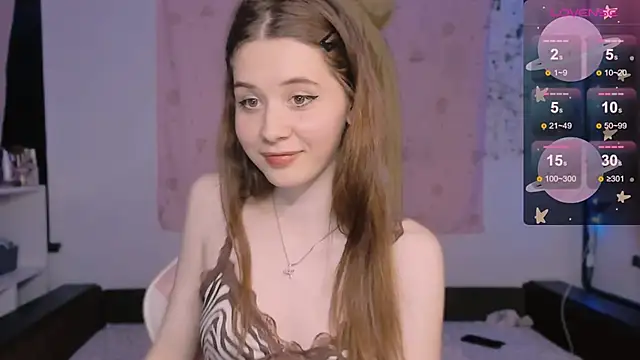 CoddleWeeper  online show from September 25, 6:28 pm