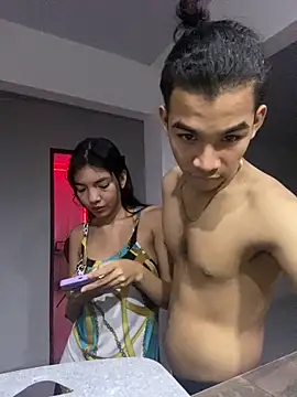 RoomExotic11 online show from October 17, 4:48 am