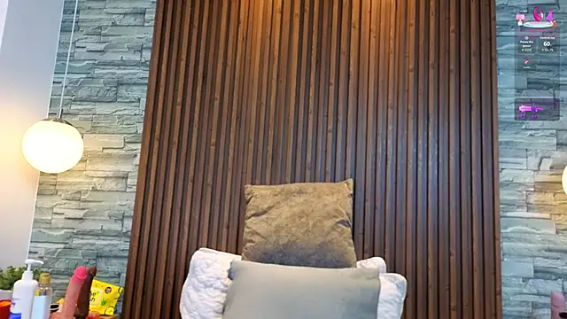 alannavidal online show from February 12, 3:41 am