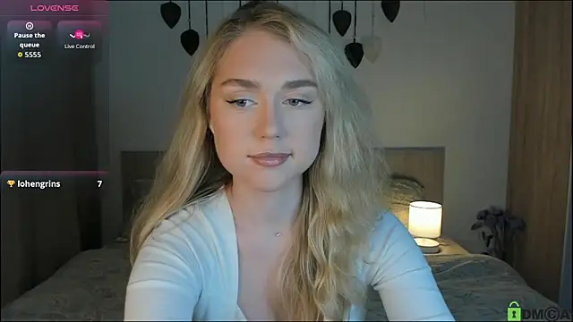 TheVanessaMaes online show from September 16, 12:07 am