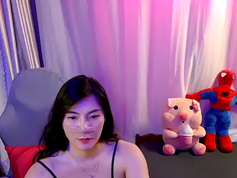 Julie nguyen online show from July 8, 8:16 am