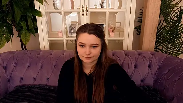 MagicPeachh  online show from March 27, 8:42 pm