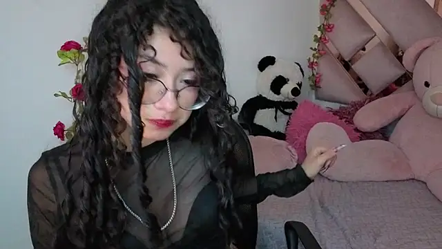 CherieCurl online show from May 4, 11:18 pm