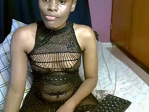 Queen petite  online show from April 6, 4:46 am