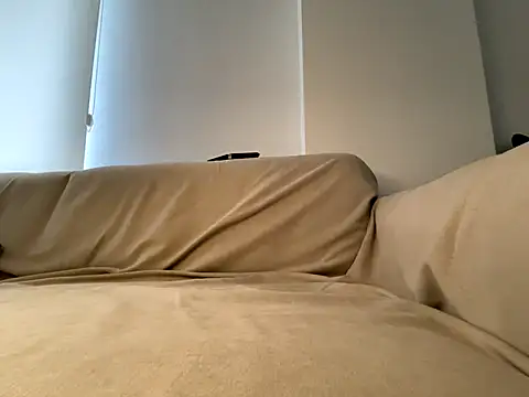 khaaleesiii online show from November 5, 8:30 am