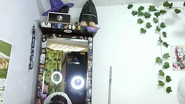 the lesbian game online show from March 25, 6:11 pm