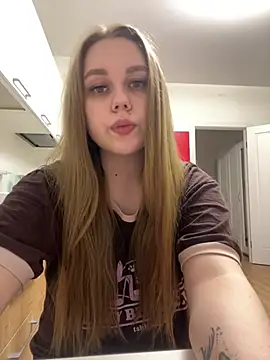 Marylallka5 online show from April 15, 7:14 pm