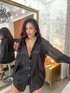 MonicaMoret online show from April 1, 1:41 pm