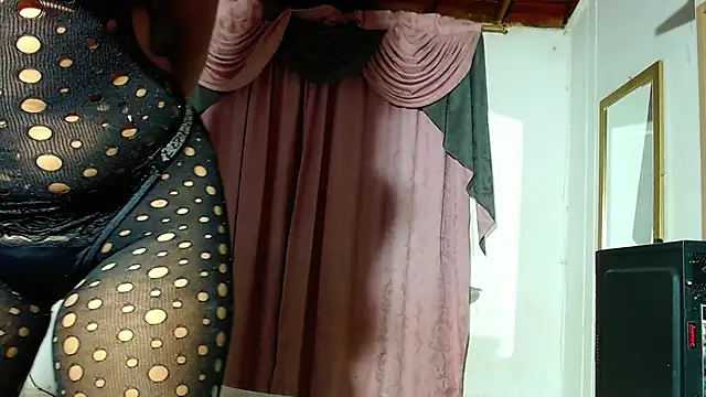 MielSquirt online show from November 21, 7:32 am