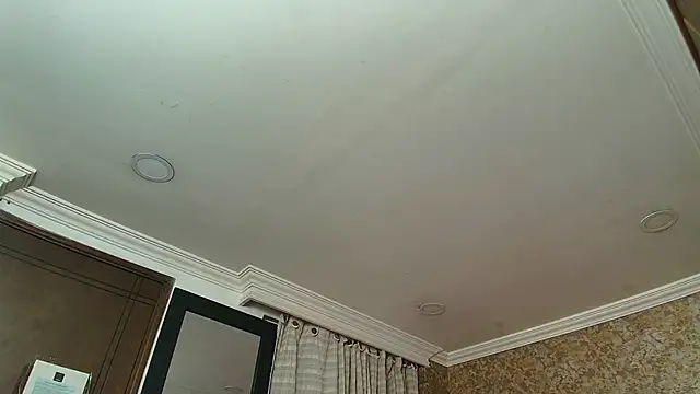 stella xue online show from September 18, 10:30 pm