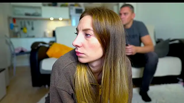 littlesweettifany online show from September 30, 1:39 pm