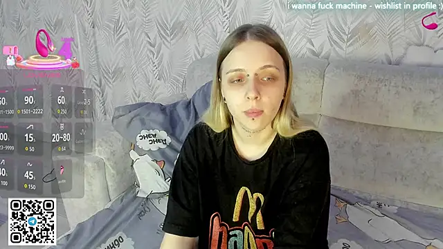 Alice Halle online show from March 29, 2:38 pm