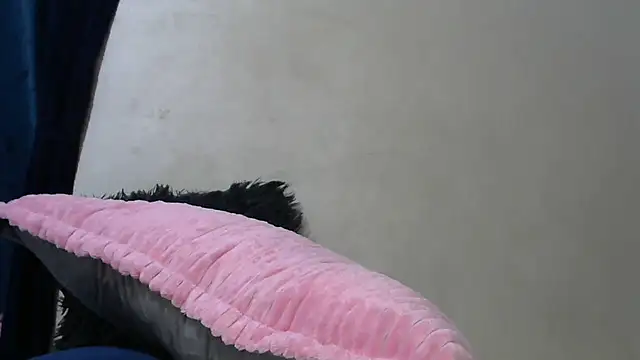 Latiffagodess online show from November 4, 2:00 pm