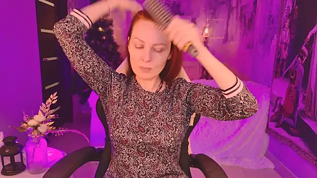 VandaRossi online show from December 15, 9:47 am