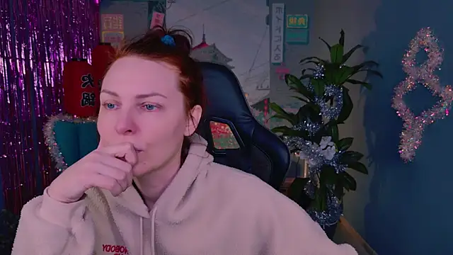 VandaRossi online show from December 14, 9:37 am