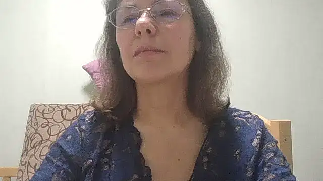 HollyJewel online show from March 20, 6:02 pm