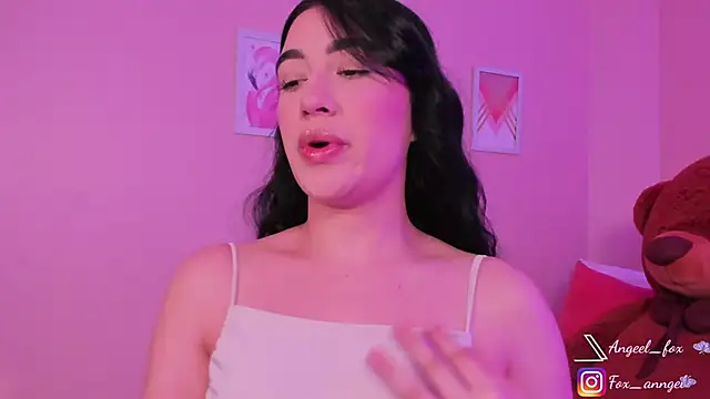 angeel fox online show from September 9, 3:06 am