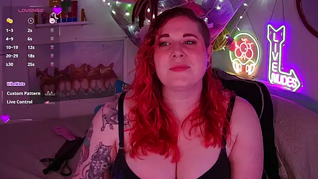 opalreigning online show from November 25, 9:00 am