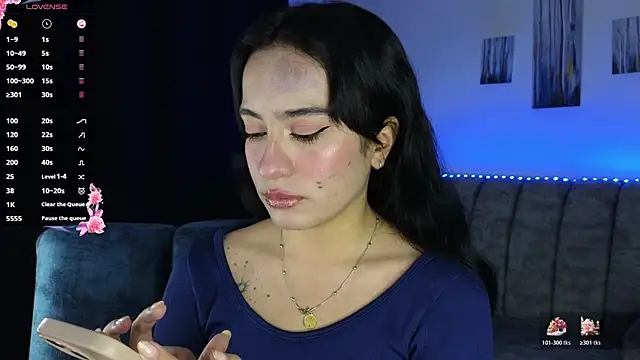 ZaraDames  online show from December 5, 4:01 am