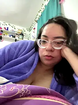 indiegirl666 online show from October 19, 4:14 am