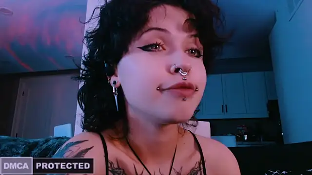 NaughtyLittleFox online show from February 12, 7:43 am