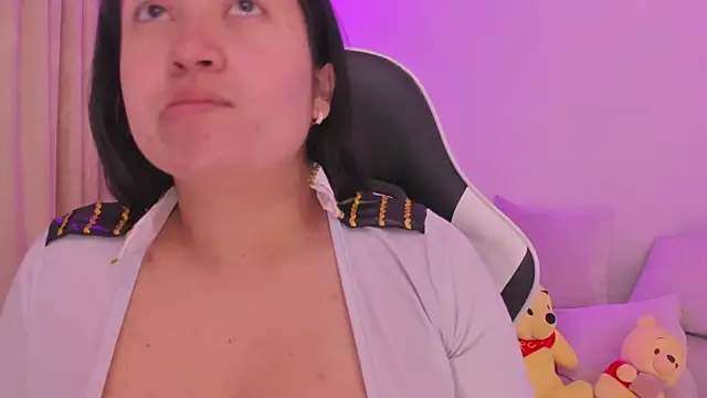 shanel taylor online show from February 5, 2:09 pm