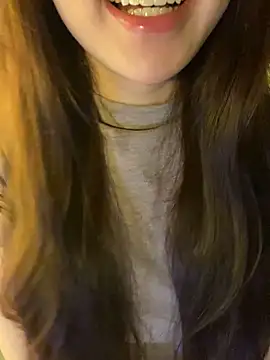 minmin2kk5 online show from March 9, 3:48 pm