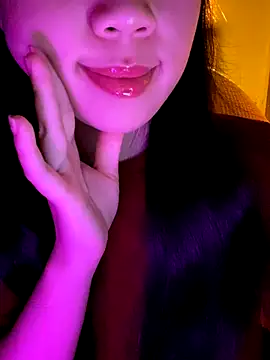 minmin2kk5 online show from November 2, 3:15 pm