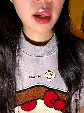 minmin2kk5 online show from November 6, 4:24 pm