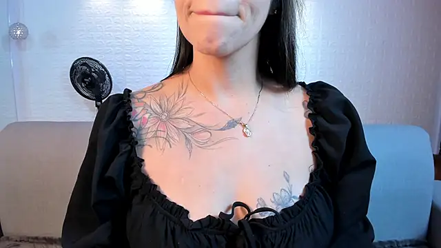 violet scott online show from October 15, 11:46 am