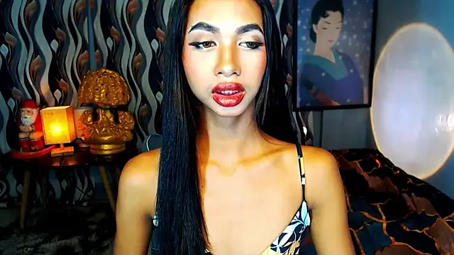 PrettyLatiina online show from October 24, 4:19 am