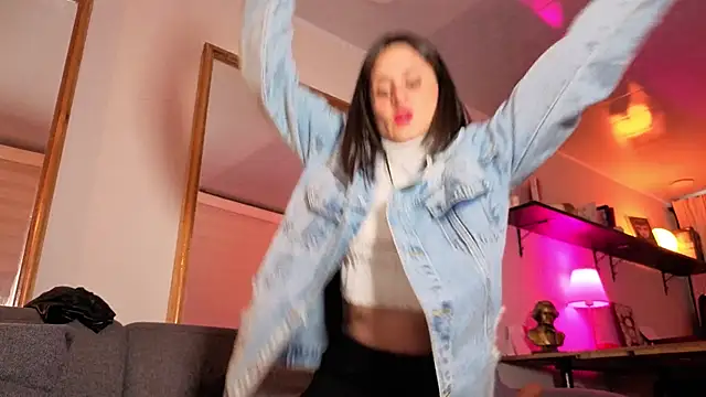 Alice milf  online show from September 18, 11:42 am