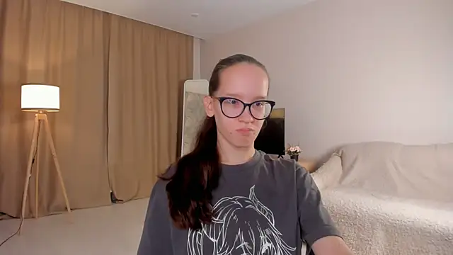 BettyBrowni online show from October 17, 4:10 pm