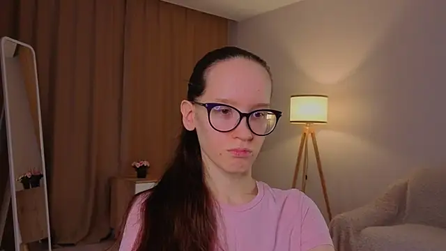 BettyBrowni online show from March 7, 4:03 pm